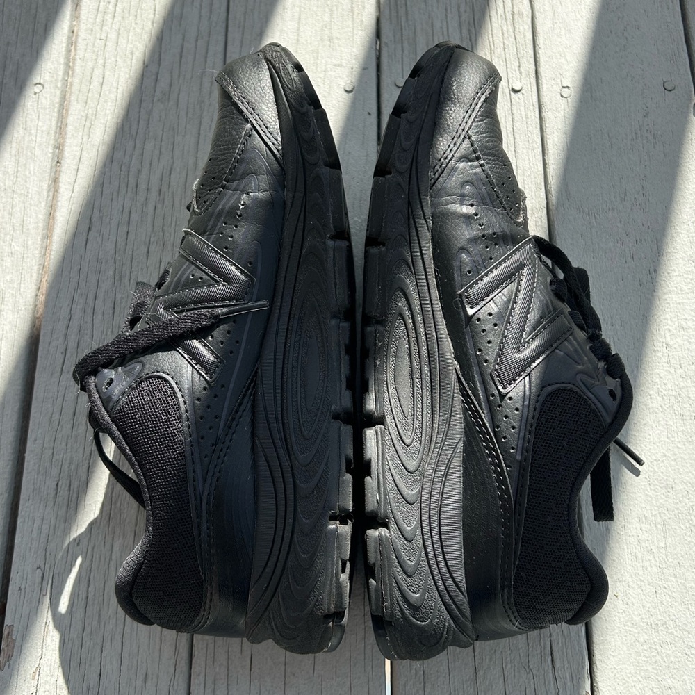New Balance Walking Shoes - Picture 5 of 10